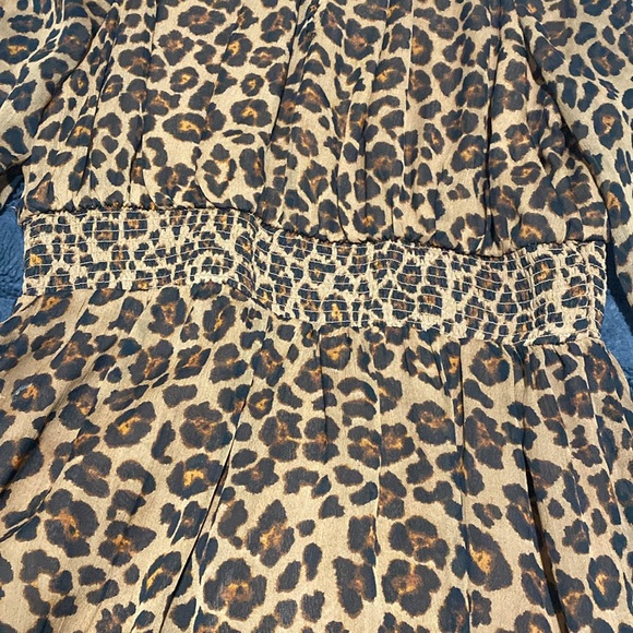2 for $20 🌸 Old Navy Animal Print Smocked Dress - Picture 3 of 4